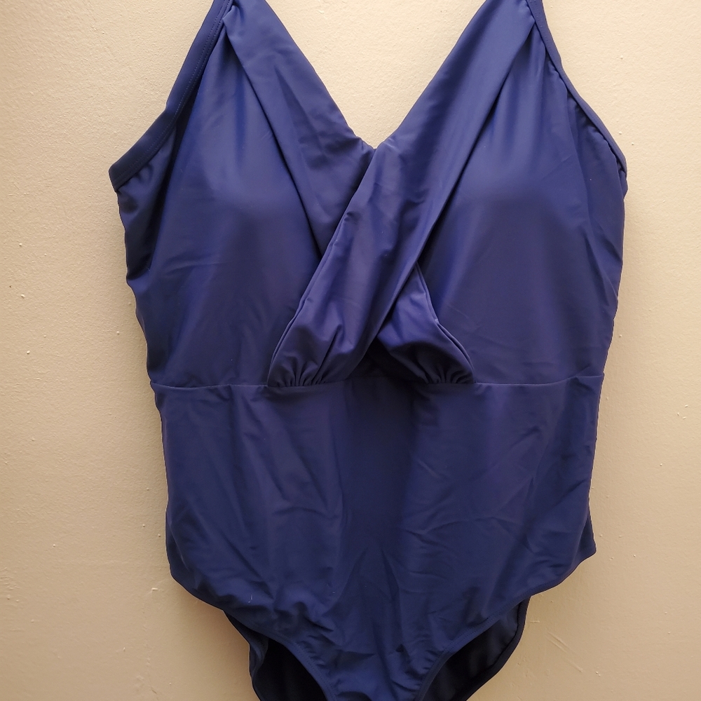 Nicole Miller 1pc Bathing Suit